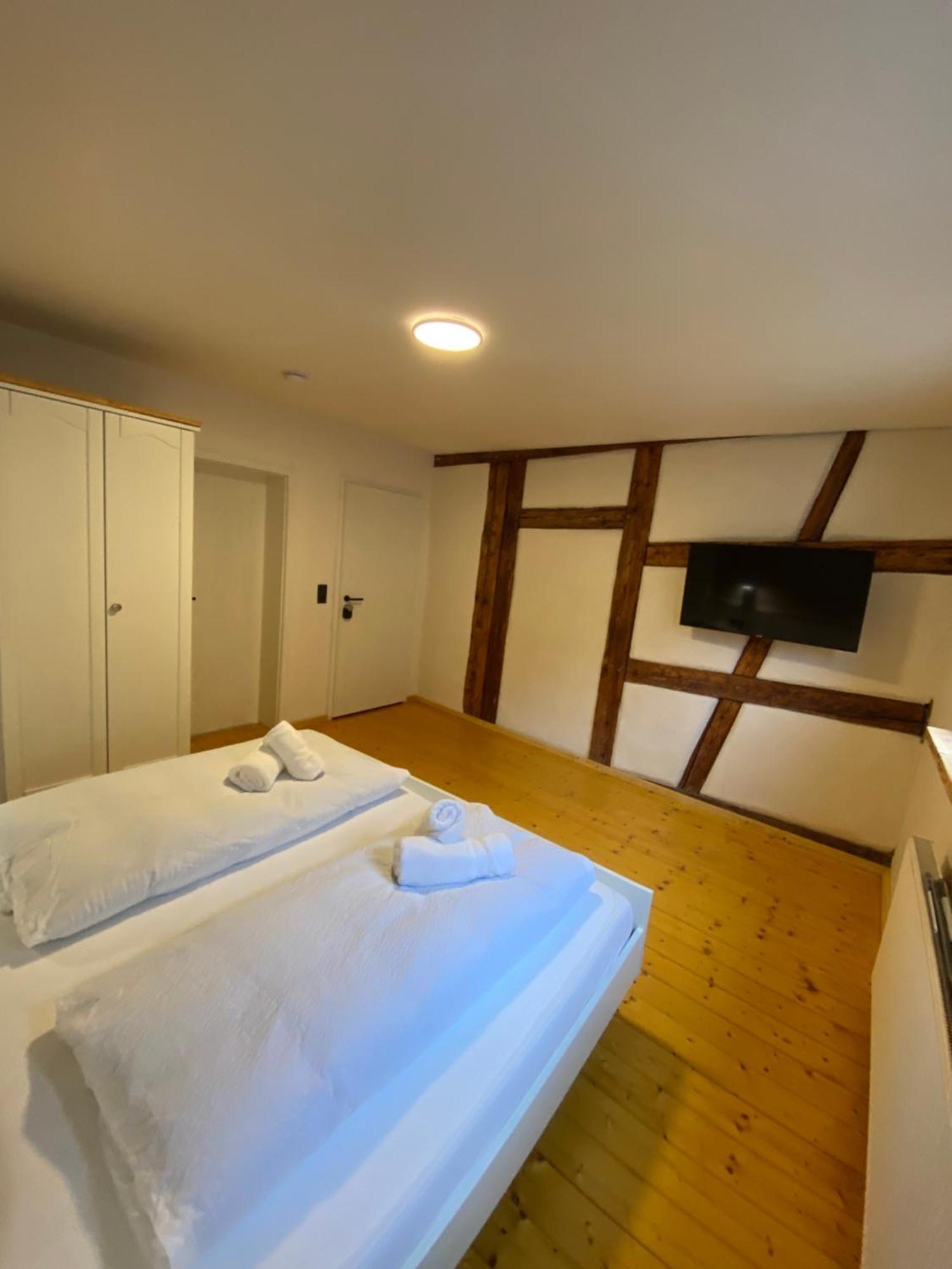 Gasthof Zum Goldenen Schiff - Lehm, Stil & Altstadtflair Marktbreit Ngoại thất bức ảnh