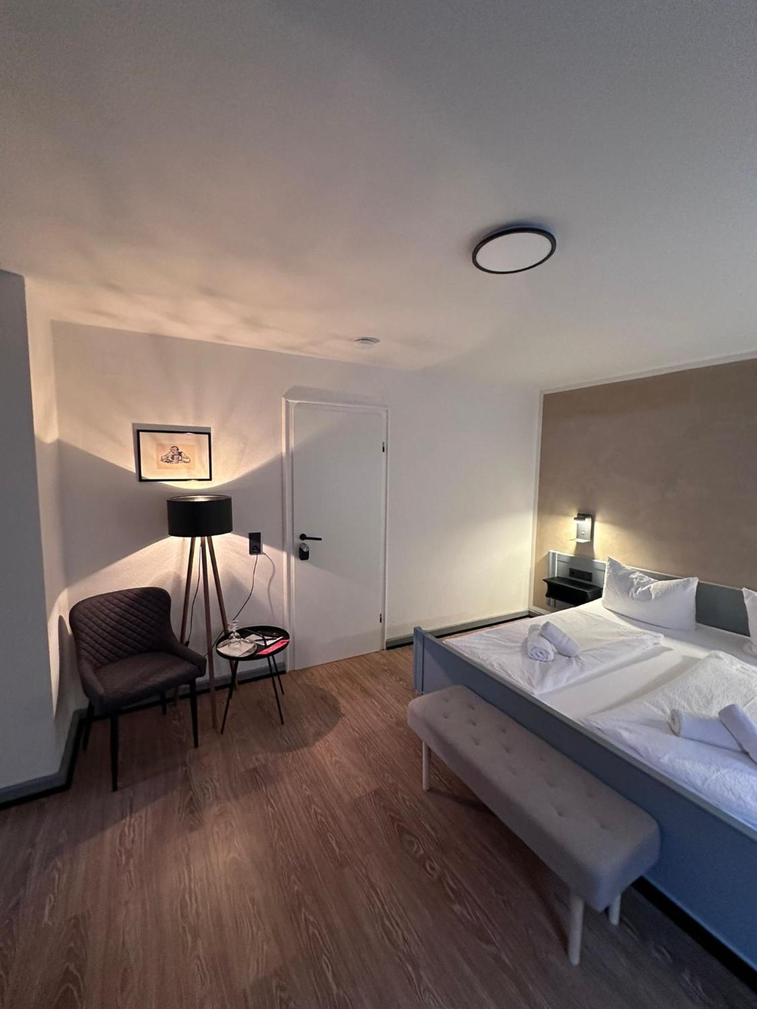 Gasthof Zum Goldenen Schiff - Lehm, Stil & Altstadtflair Marktbreit Ngoại thất bức ảnh
