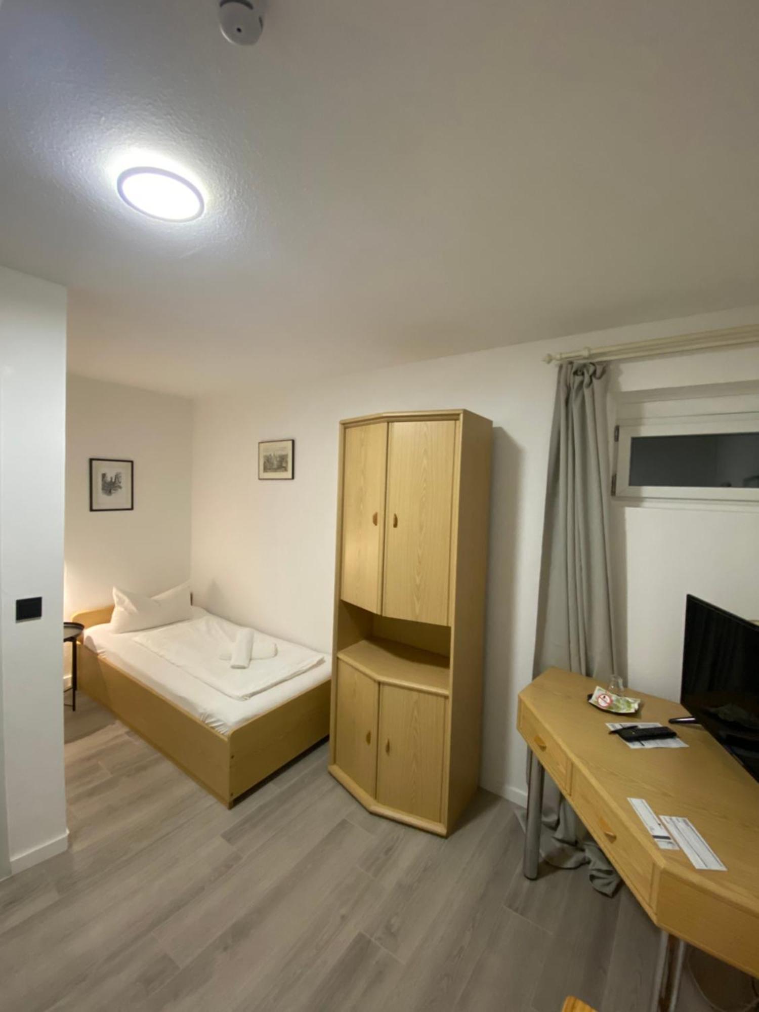 Gasthof Zum Goldenen Schiff - Lehm, Stil & Altstadtflair Marktbreit Ngoại thất bức ảnh
