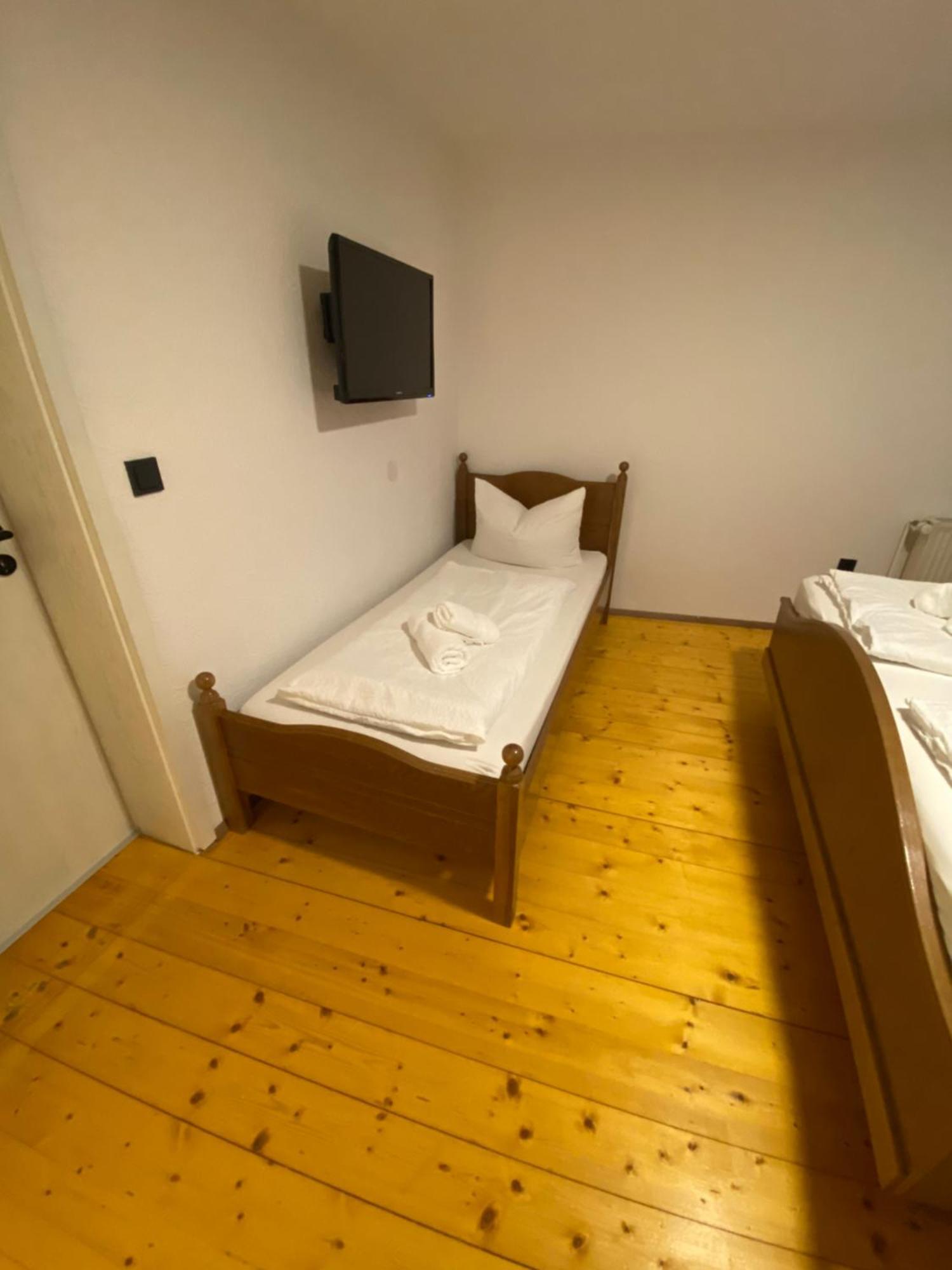 Gasthof Zum Goldenen Schiff - Lehm, Stil & Altstadtflair Marktbreit Ngoại thất bức ảnh