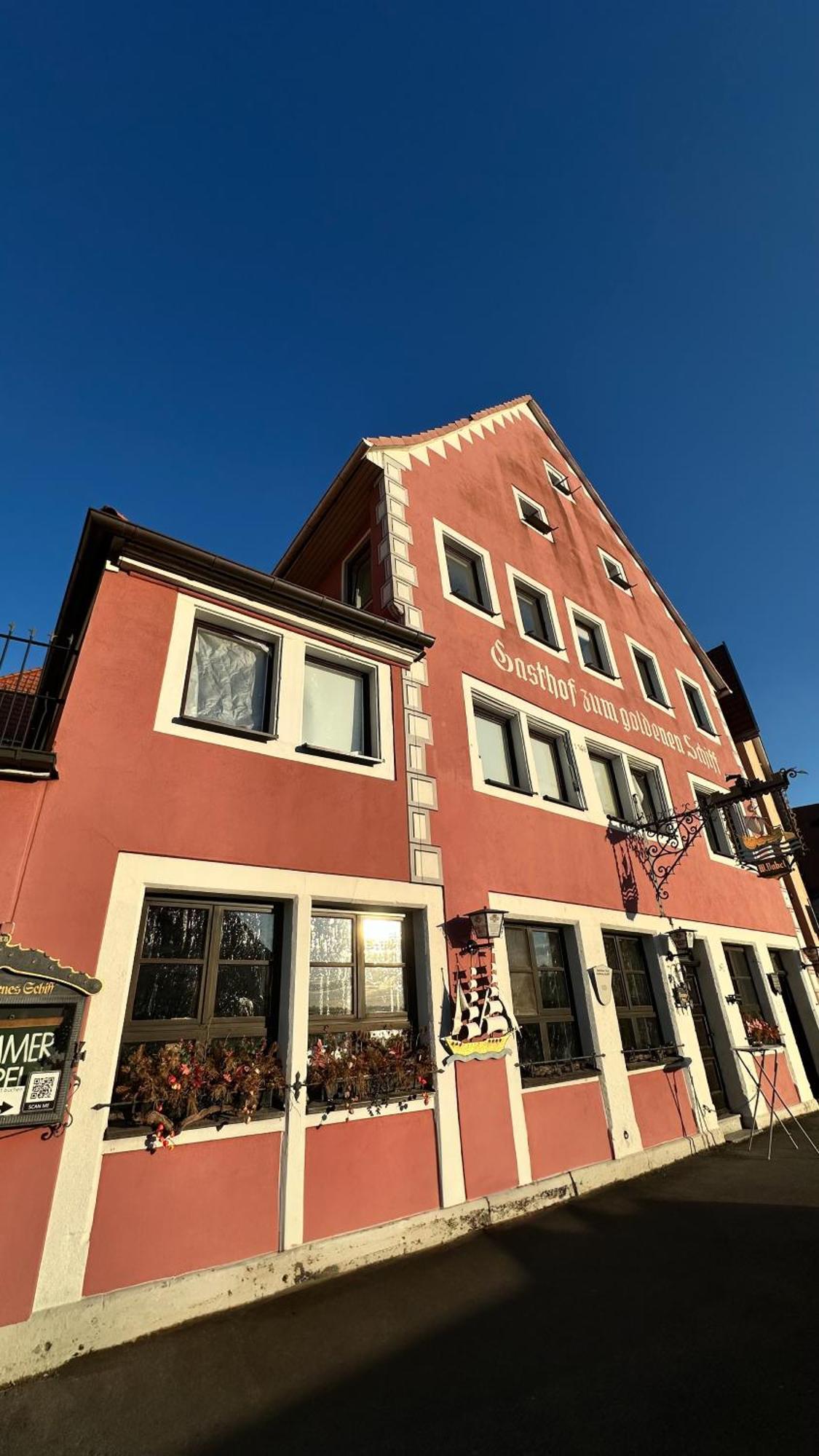 Gasthof Zum Goldenen Schiff - Lehm, Stil & Altstadtflair Marktbreit Ngoại thất bức ảnh